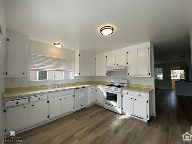 Building Photo - 534-536 Joaquin Drive