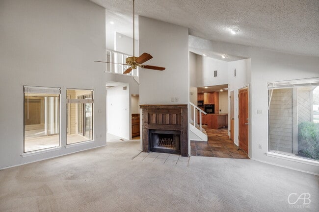 Building Photo - For Lease