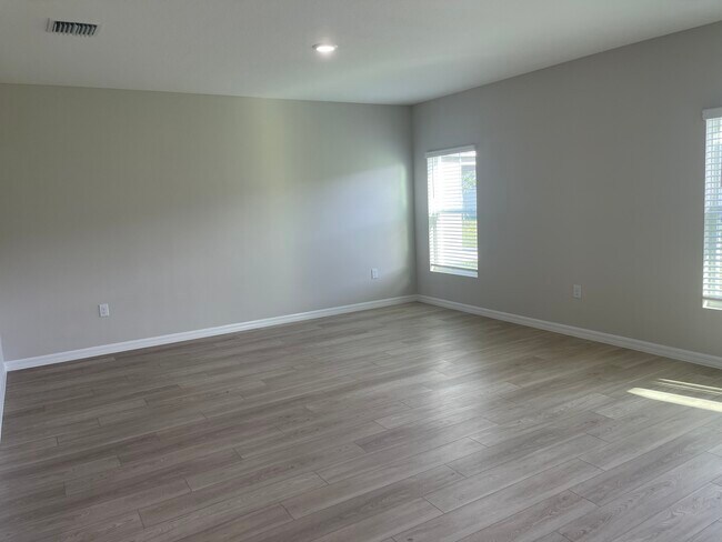 Building Photo - 14773 Summer Br Dr