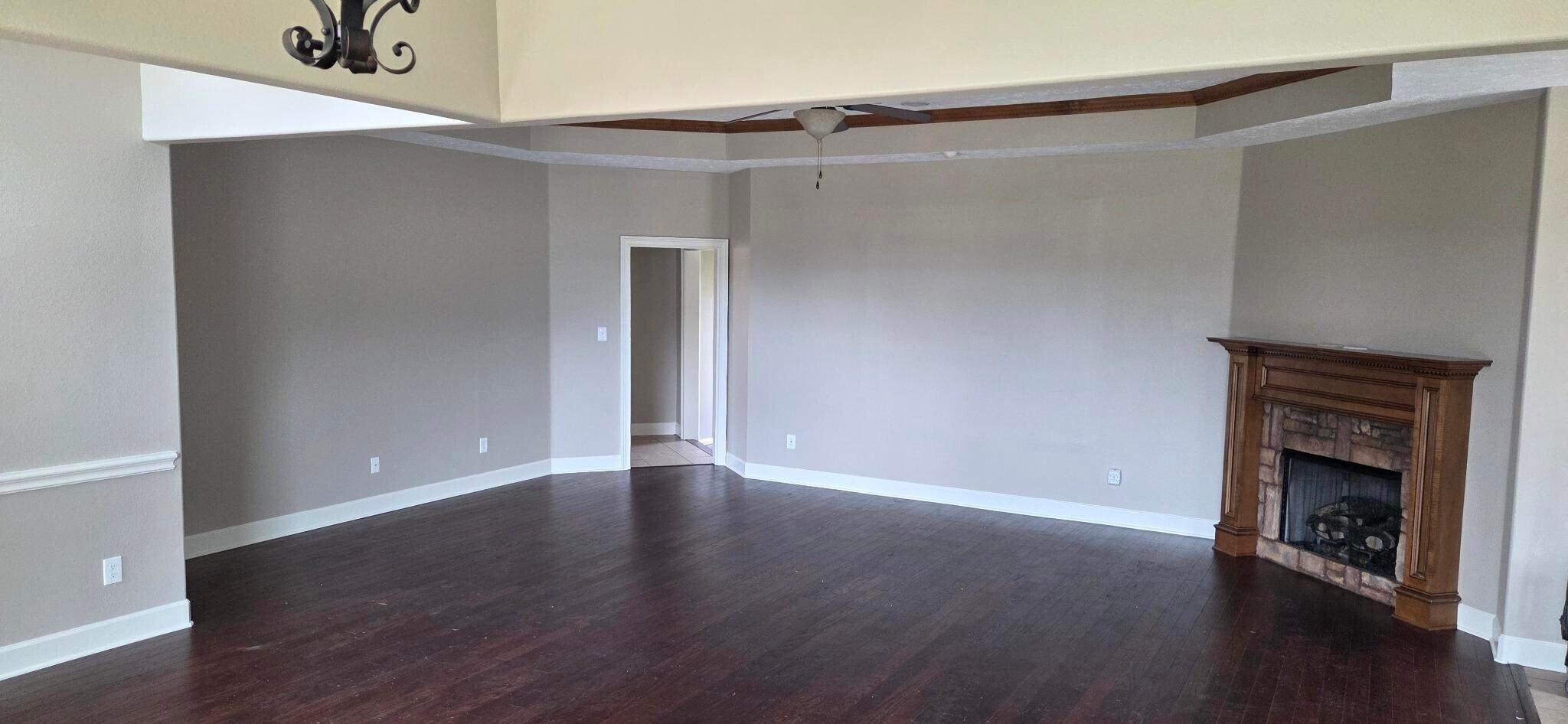 Building Photo - 3606 Sylvia Dr