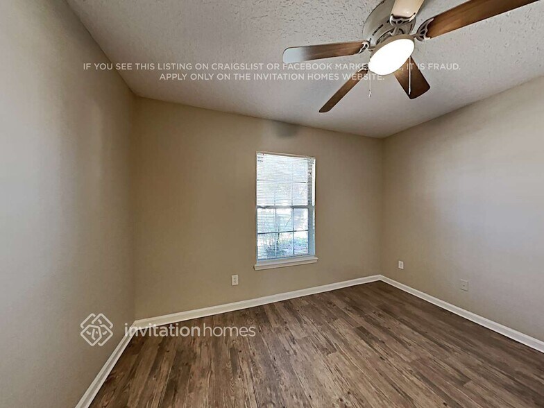 Building Photo - 3636 Live Oak Hollow Dr