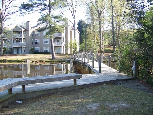 Building Photo - BARTON'S LANDING