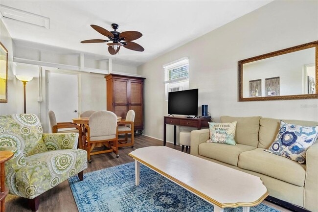 Building Photo - 504 Milwaukee Ave