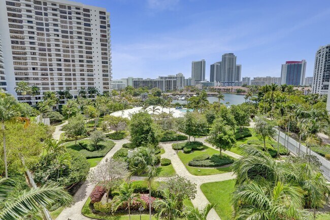 Building Photo - 600 Three Islands Boulevard