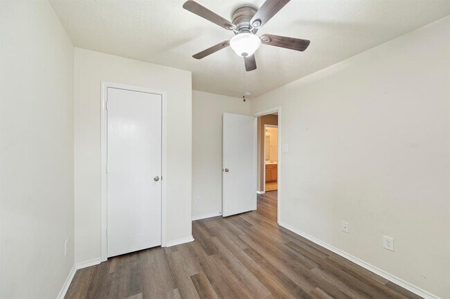 Building Photo - 17219 Osprey Landing Dr