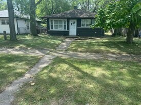 Building Photo - 14612 Shepard Dr