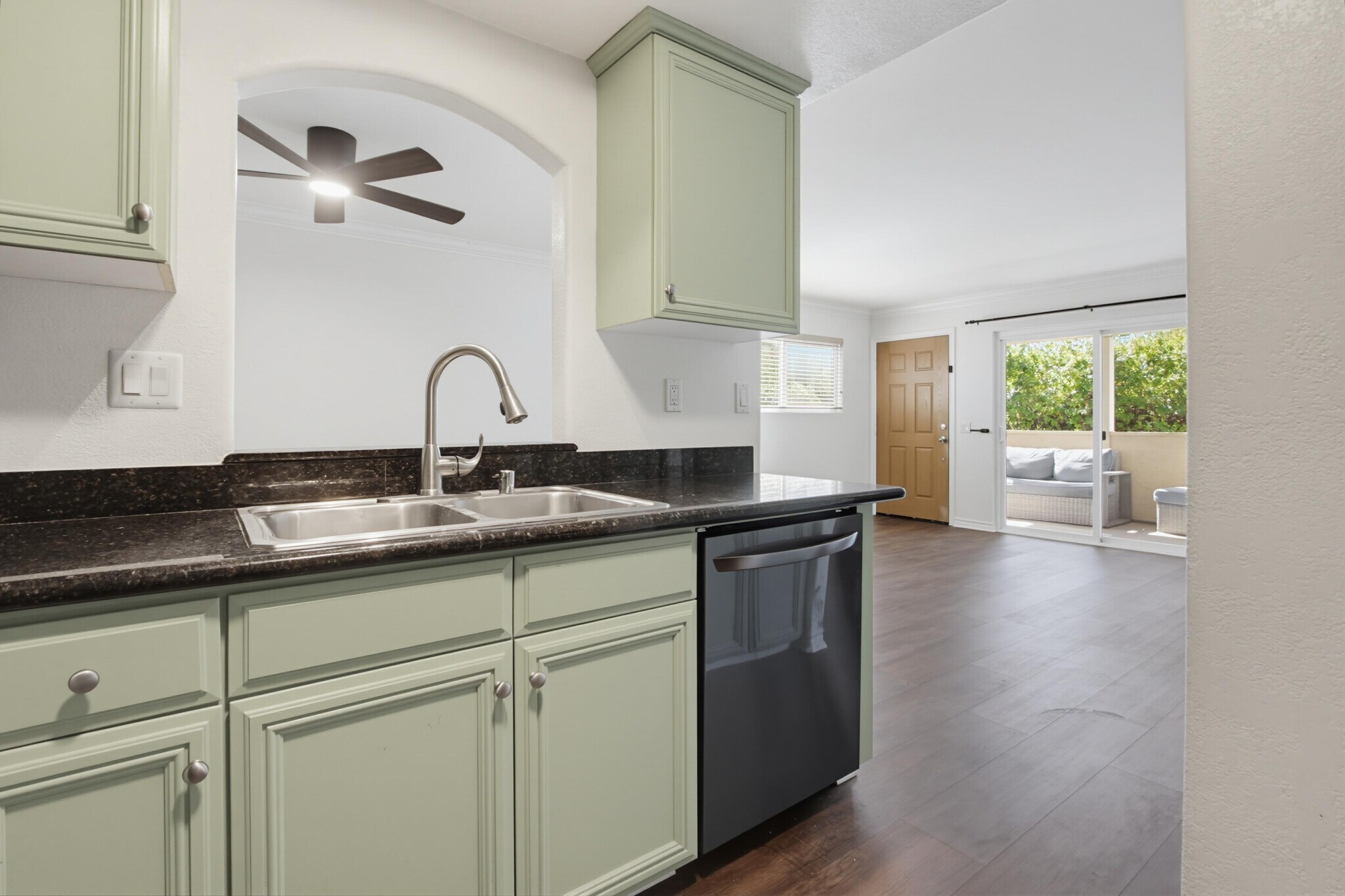 Building Photo - 5046 Los Morros Way