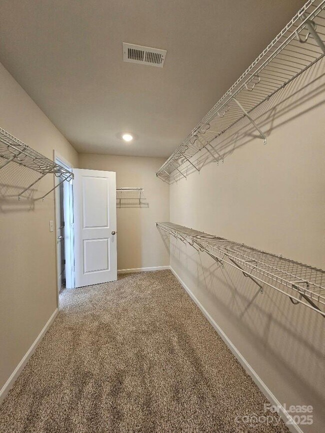 Building Photo - 5213 Brailey Cir