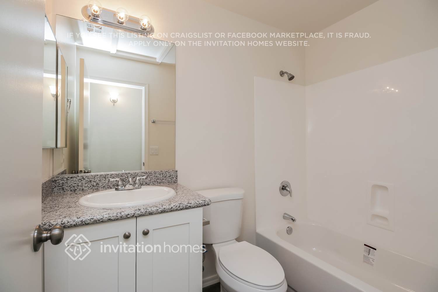 Building Photo - 15725 W Smokey Dr