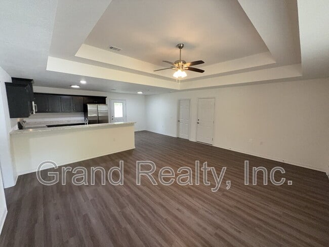 Building Photo - 5206 McCallister St