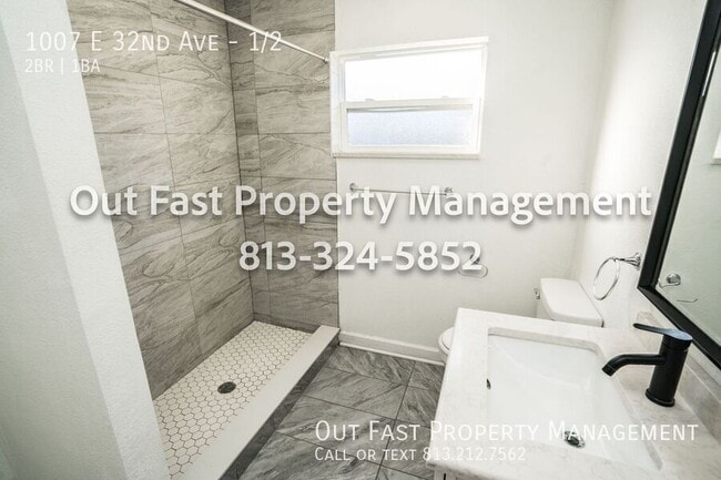 Building Photo - 1007 E 32nd Ave