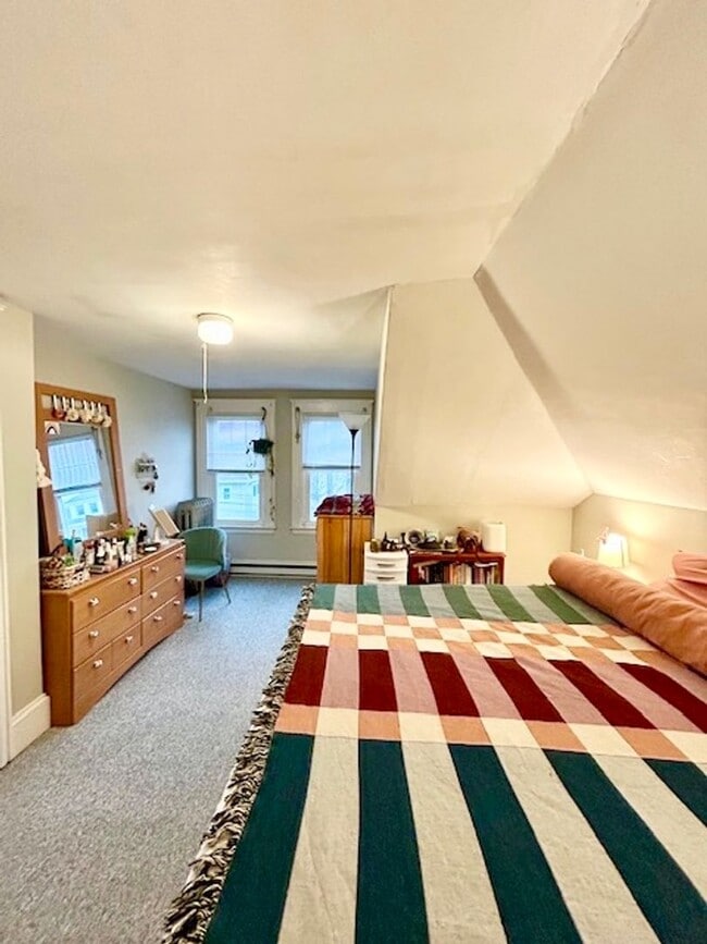 Building Photo - 66-68 Exeter St