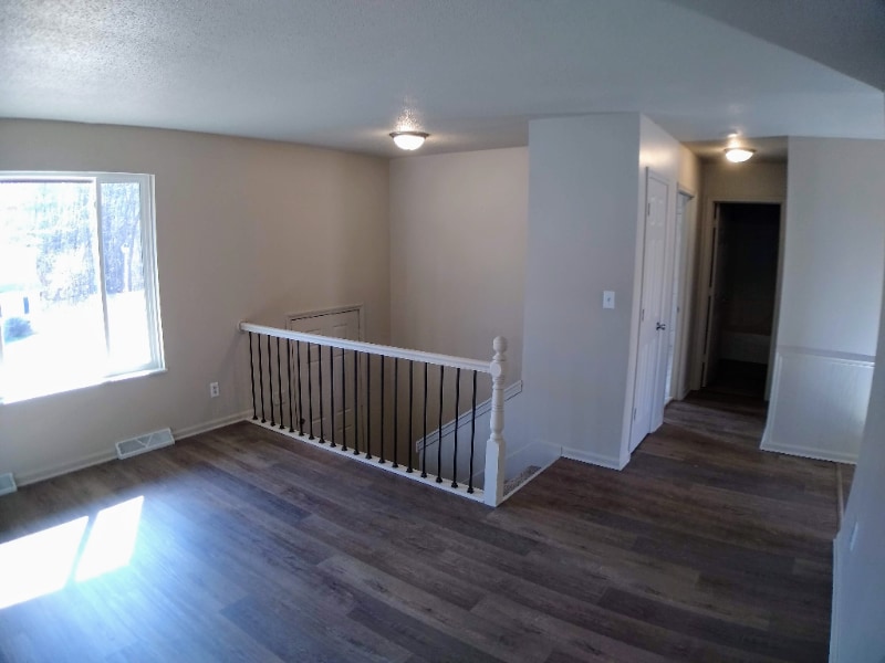 Building Photo - 2109 Louis Cir