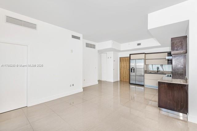 Building Photo - 2100 Park Ave