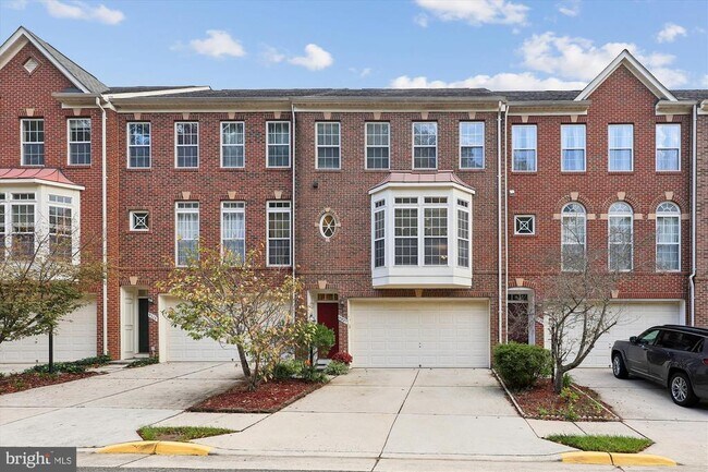 Building Photo - 9327 Hundith Hill Ct