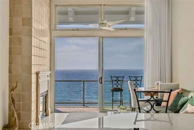 Building Photo - 615 Esplanade