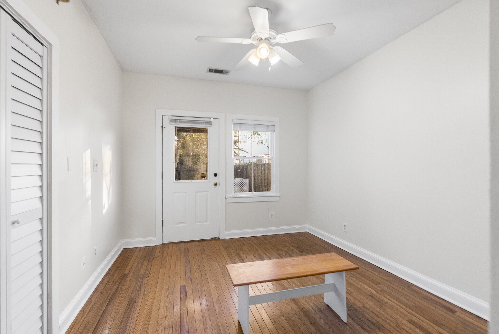 Building Photo - 609 Mercer St