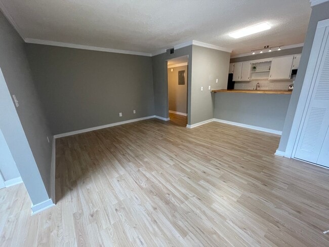 Building Photo - Condominium for rent near Downtown Birming...