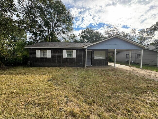 Primary Photo - 3826 Lampton Ave