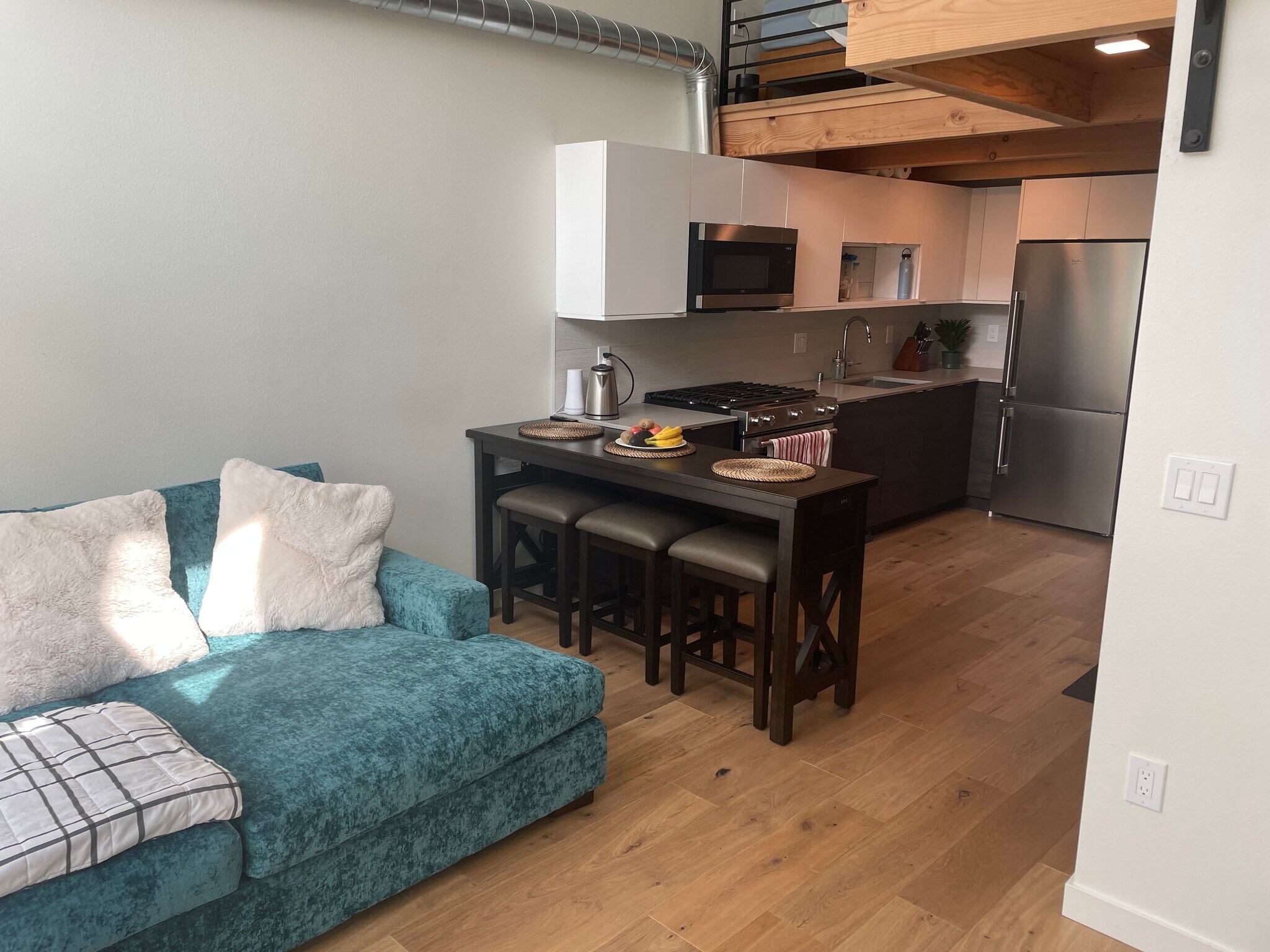 Building Photo - 2617 Franklin Ave E