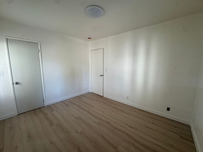 Building Photo - 1448 Coronado Ave