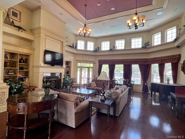 Building Photo - 25 Fairways Dr