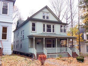 Building Photo - 1217 1/2 Madison Street - First Floor Apa...
