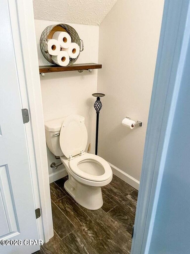 Building Photo - 2417 Causeway Manor Ct