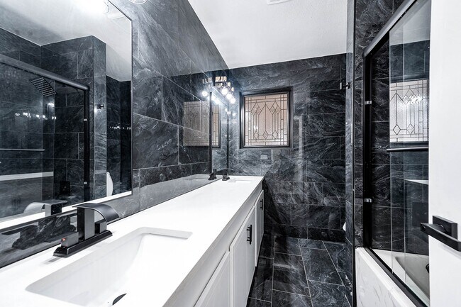 Building Photo - 1610 Richvale Ln