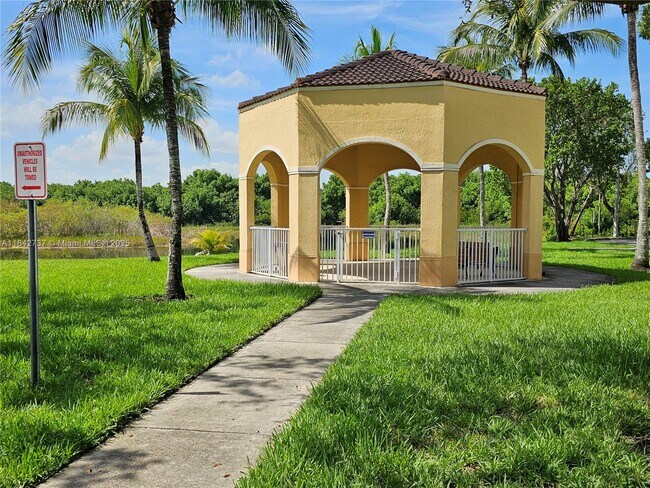 Building Photo - 4321 SW 160th Ave