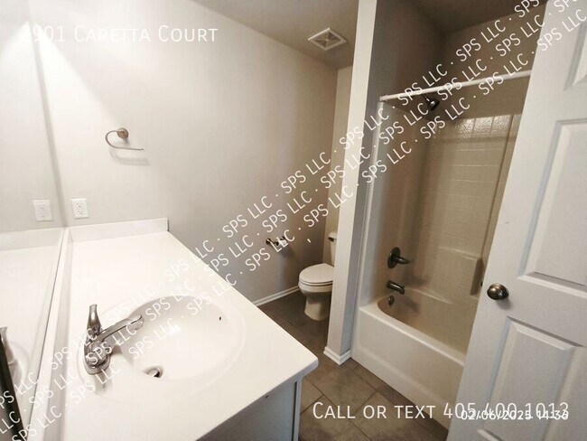 Building Photo - 2901 Caretta Ct