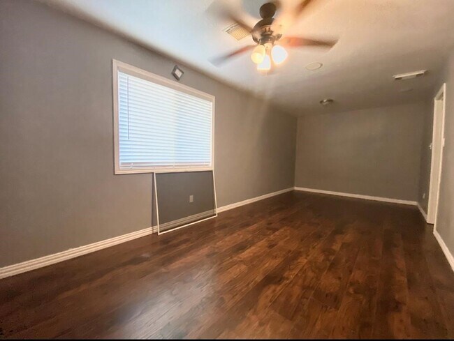 Building Photo - 18011 Pelican Way Rd