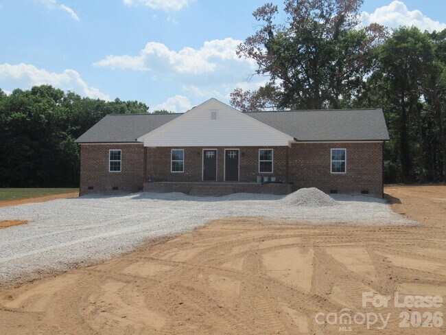 Building Photo - 427 Northbrook III School Rd