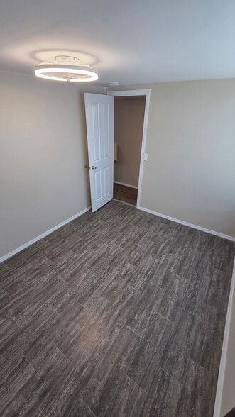 Building Photo - 7896 Elderberry Cir