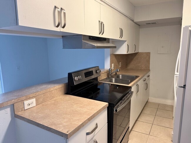 Primary Photo - 4529 Treehouse Ln