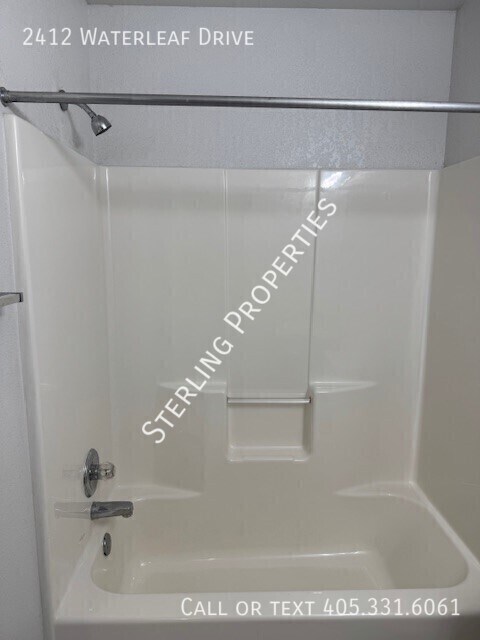 Building Photo - 2412 Waterleaf Dr
