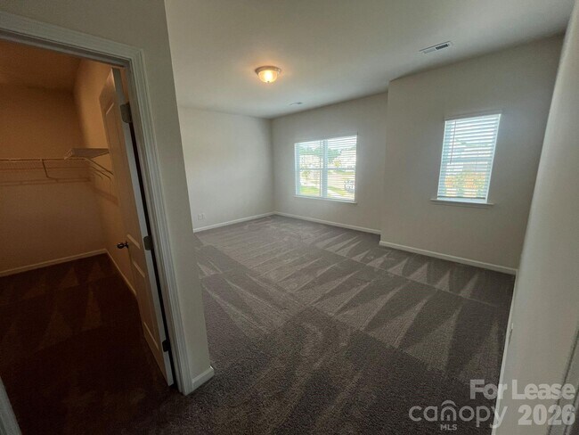 Building Photo - 1120 Langston Ln