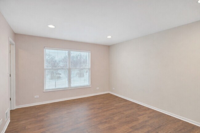 Building Photo - 426 Kingfisher Rd