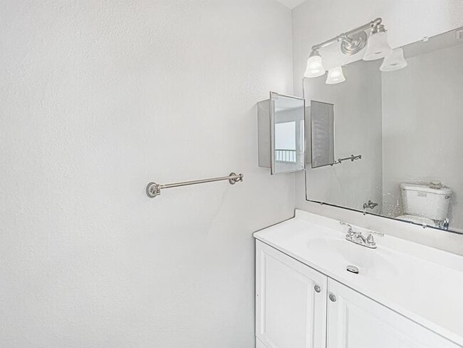 Building Photo - 3312 Caminito Eastbluff