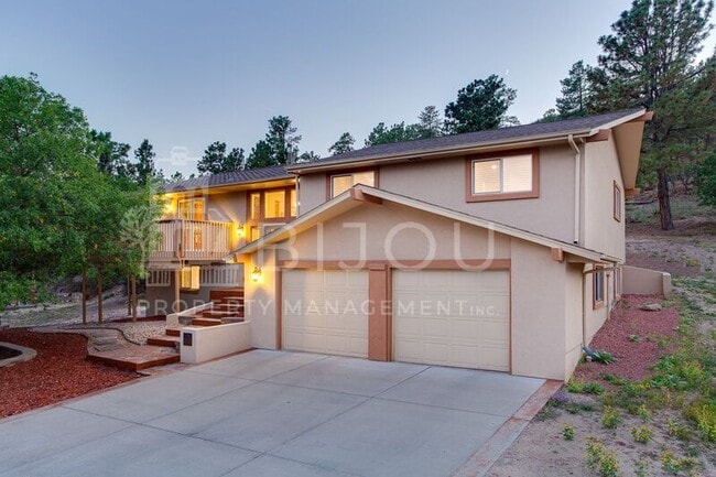 Building Photo - 355 Waco Ct
