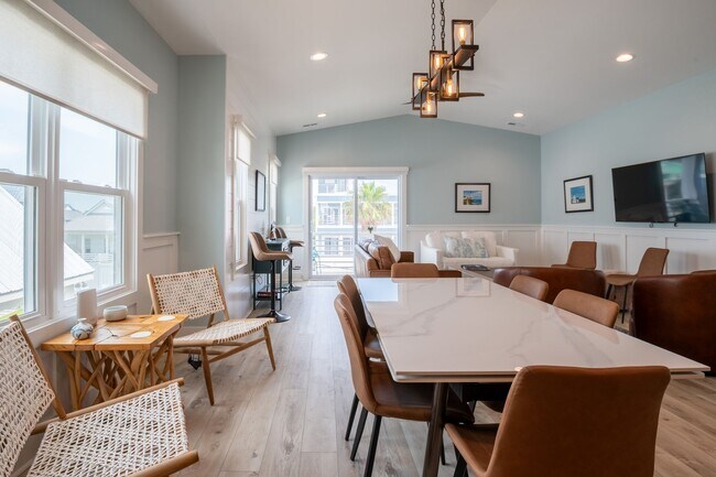 Building Photo - PLAN AND SECURE YOUR WINTER GETAWAY NOW