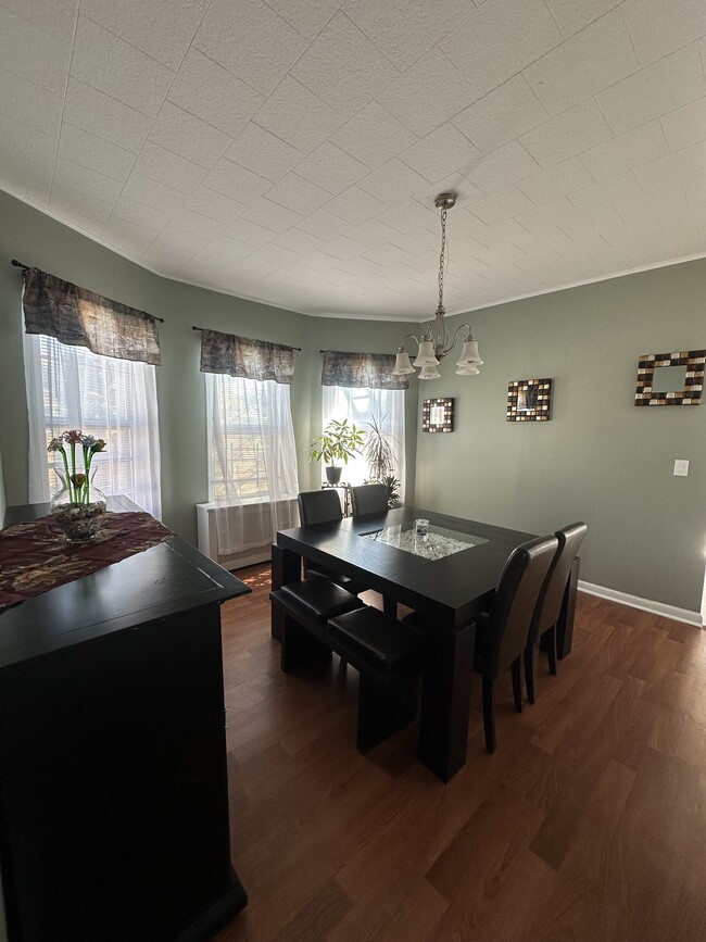 Dinning room - 1472 Bay Ridge Pky