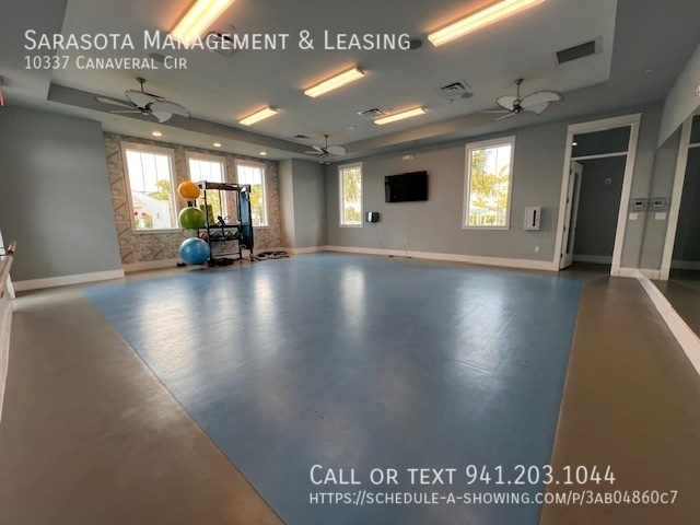 Building Photo - 10337 Canaveral Cir