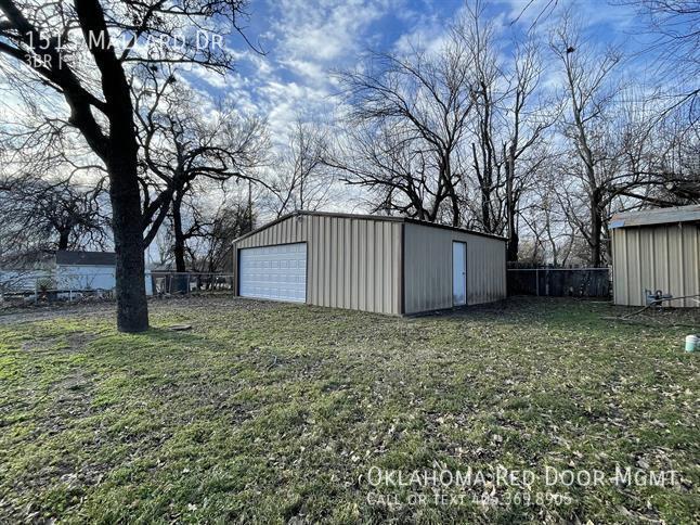 Building Photo - 1513 Mallard Dr
