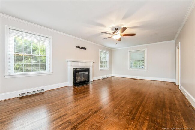 Building Photo - 220 Bradford Ave