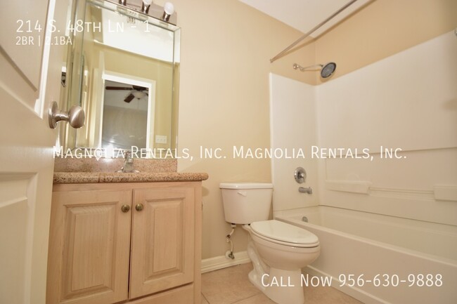 Building Photo - Shary Landing Townhouse - 2bed & 2.5 bath ...