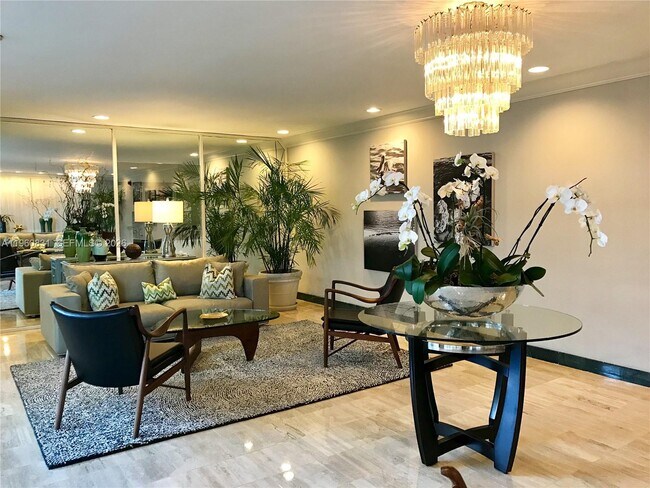 Building Photo - 1408 Brickell Bay Dr