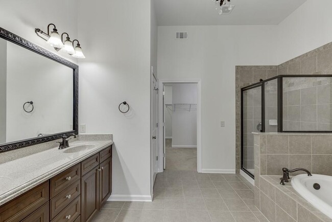 Building Photo - 6925 Fellowship Ln