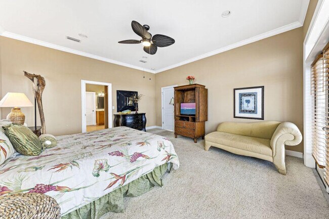 Building Photo - 1232 W Lagoon Ave