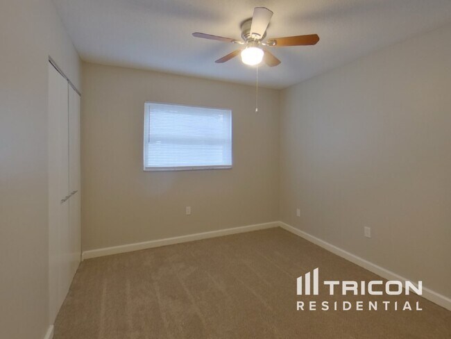 Building Photo - 105 Ravenway Dr